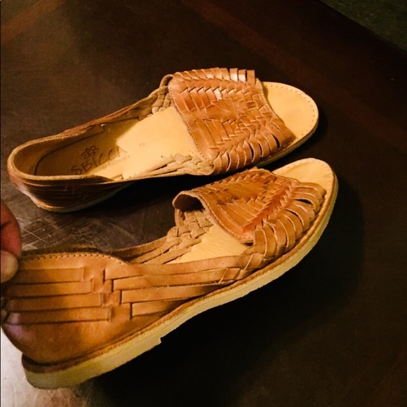 SBICCA , leather sandals,8 - Picture 4 of 11